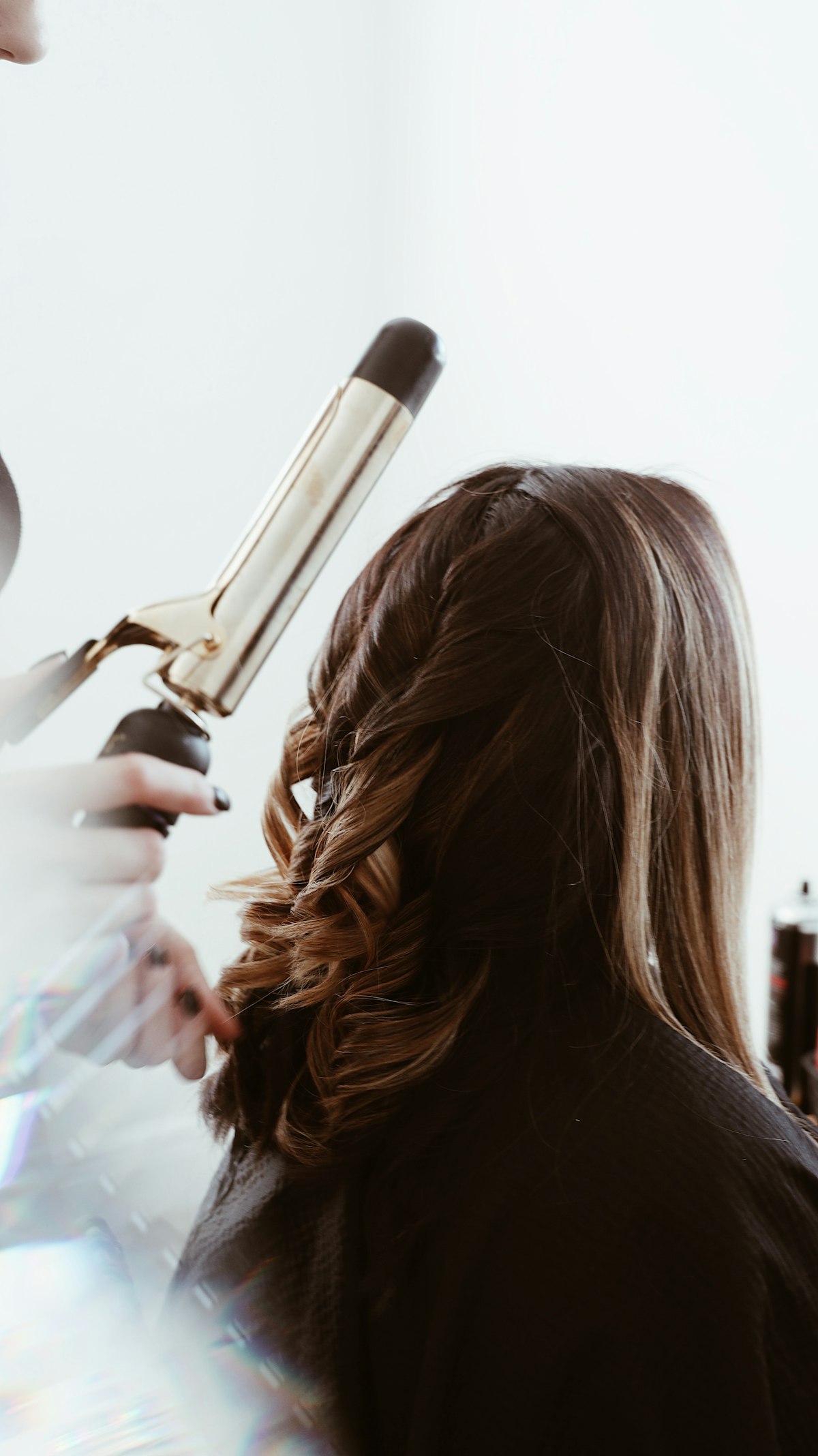 Illustrative salons photograph