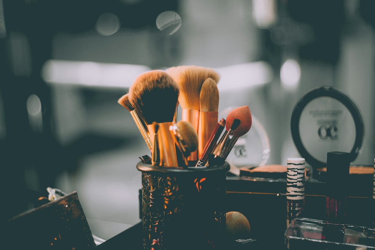 Illustrative salons photograph
