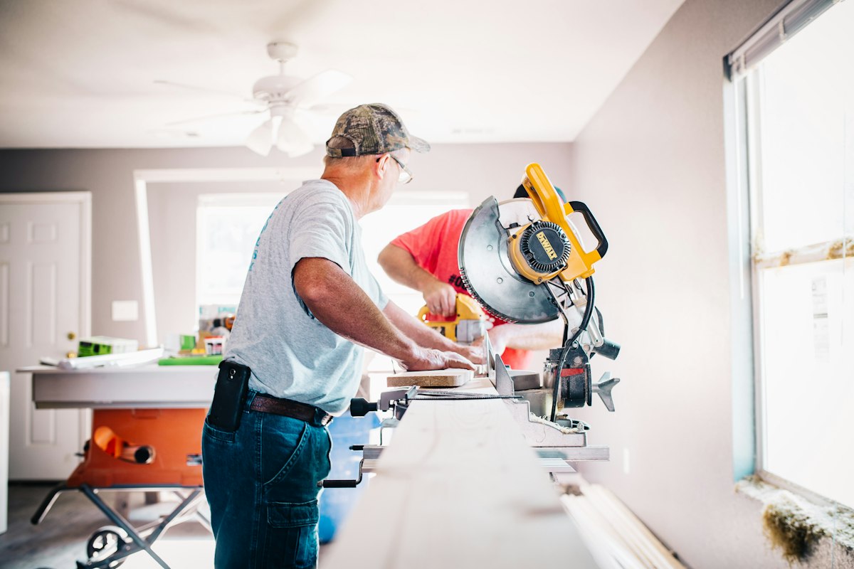 Illustrative construction & services photograph